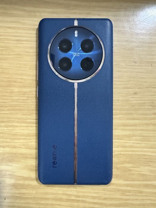 Продам телефон Realme 12 Pro 8/256