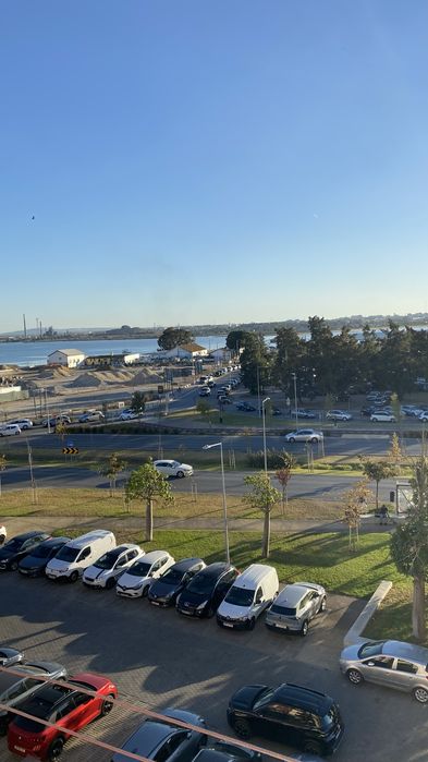 Quarto para arrendar em frente a terminal fluvial do Barreiro