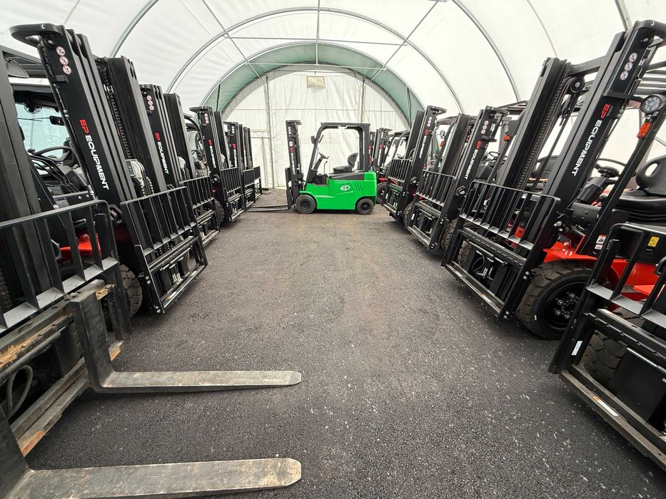 Новий газ-бензин навантажувач EP 20T3 2т, 4.8м двигун Nissan К25, 2025