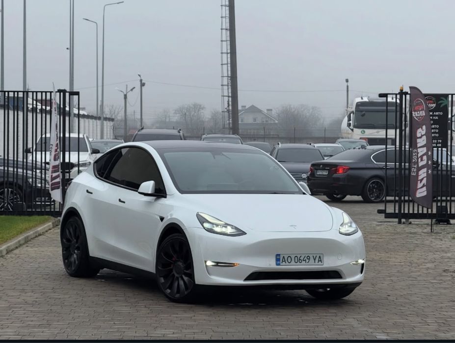 Tesla Y Performance 82 kWh Dual Motor