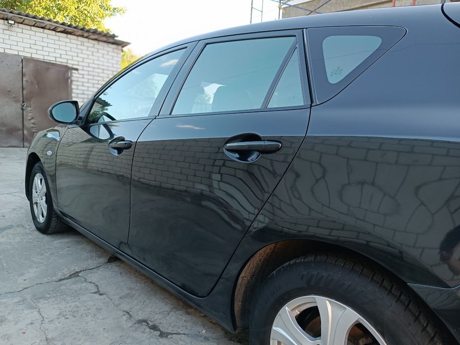 Продам mazda 3 2012 рік в  гарному стані