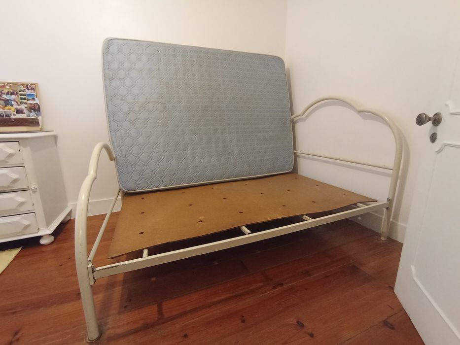 Cama de casal + Colchão