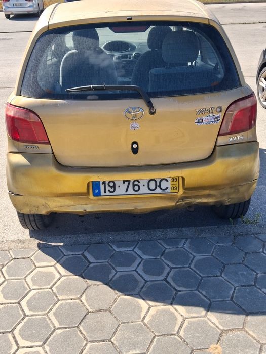 Toyota yaris set 1999 sol