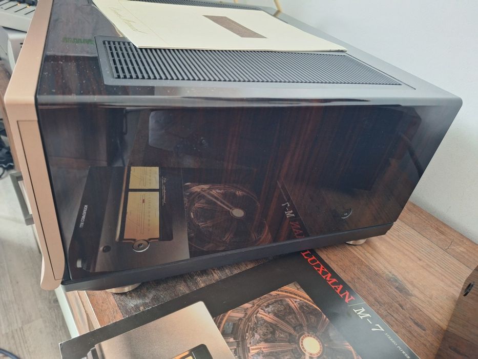 Luxman M-7i audiofilska końcówka mocy 450w/8ohm mono SIGNATURE