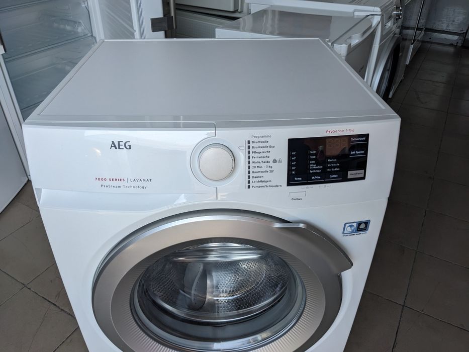 Вузька Пральна машина AEG 7000 series ProSense 1-7kg A+++