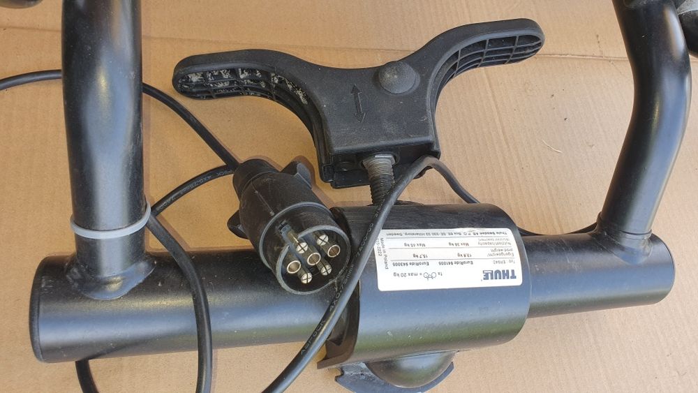 Suporte para 2 bicicletas THULE p/ bola reboque