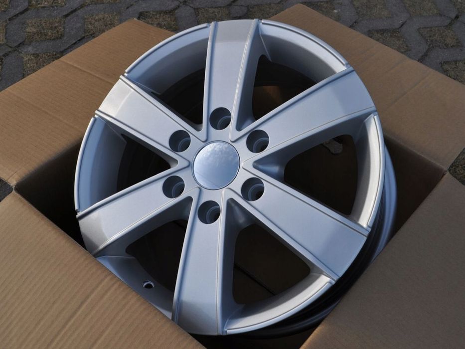 Felgi R16 6x130 Mercedes Sprinter Vw Crafter do busa wzmacniane 5 ton