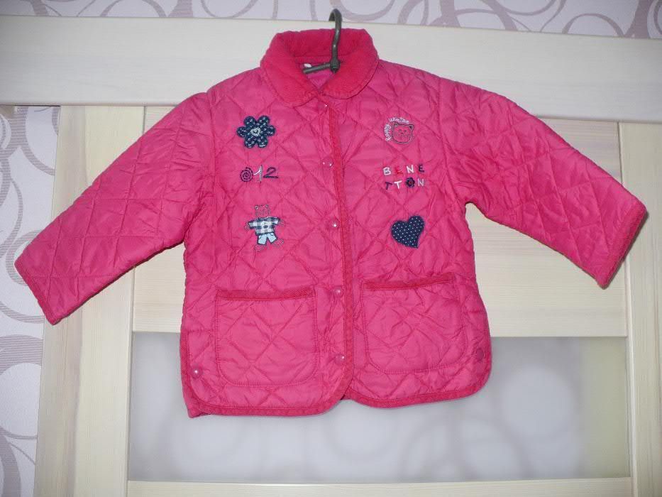 Стеганая куртка United Colors of Benetton на девочку 4-5 лет