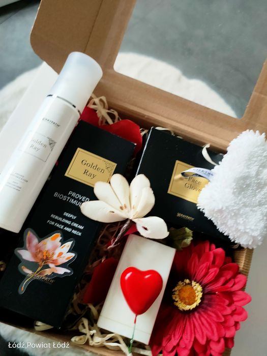 Rękawiczka Face glove serum Raypath na Walentynki