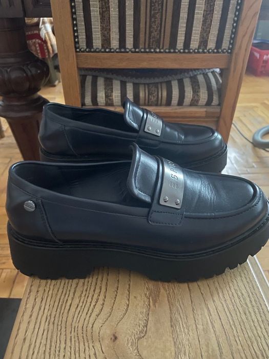 Лофери жіночі Esprit 38 розмір