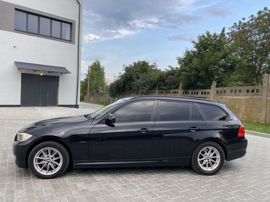 BMW e91 2.0d 2011