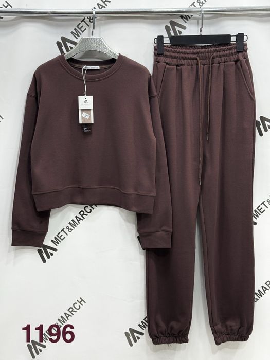 Жіночий костюм лакоста