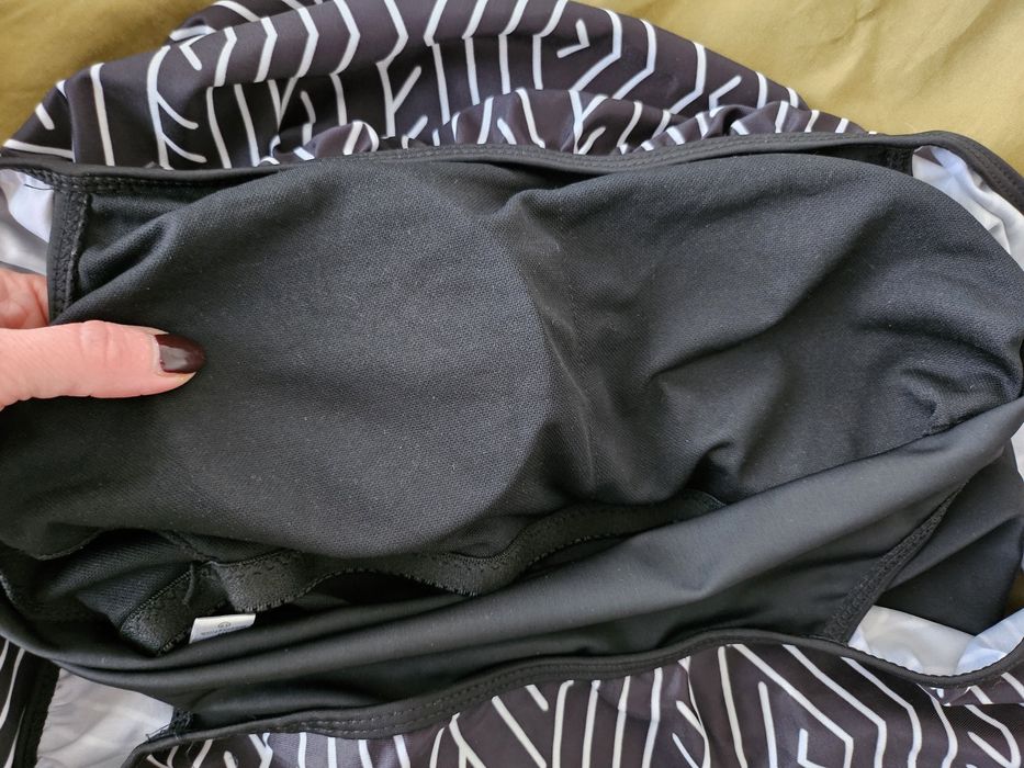 Kostium kąpielowy M/L jednoczęściowy hiszpanka odkryte ramiona