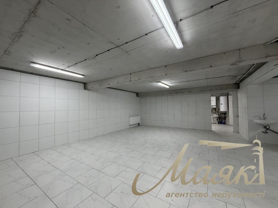 Продаж будинку площею 418,6 м² з виходом до води на ділянці 50 соток у КМ Dream Village, с. Лебедівка