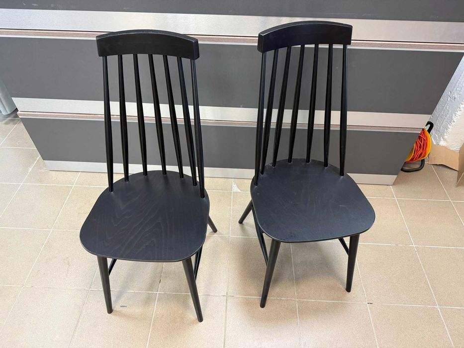 Krzesło FURNIREST SOHO – czarne
