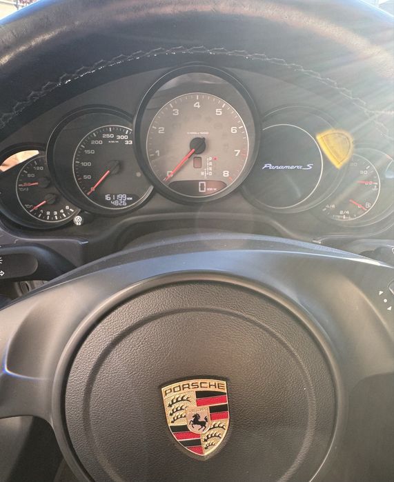 Panamera S V8 400cv