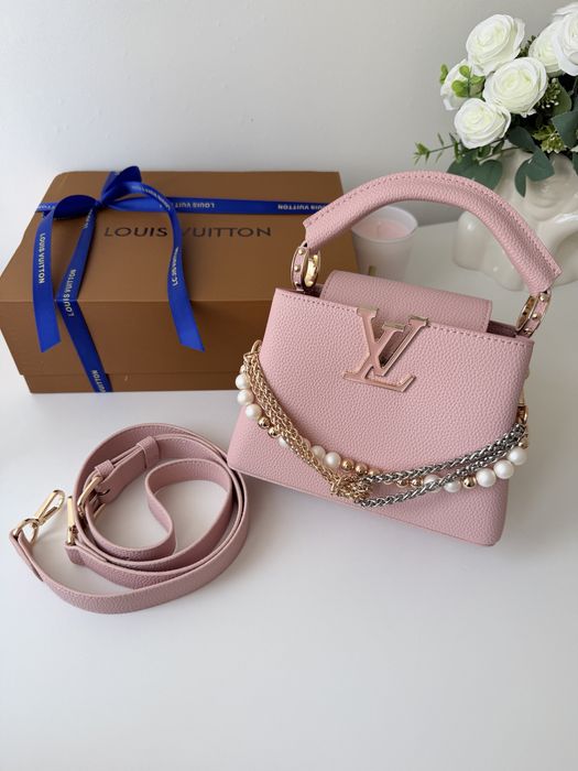 Сумка Louis Vuitton Capucines рожева