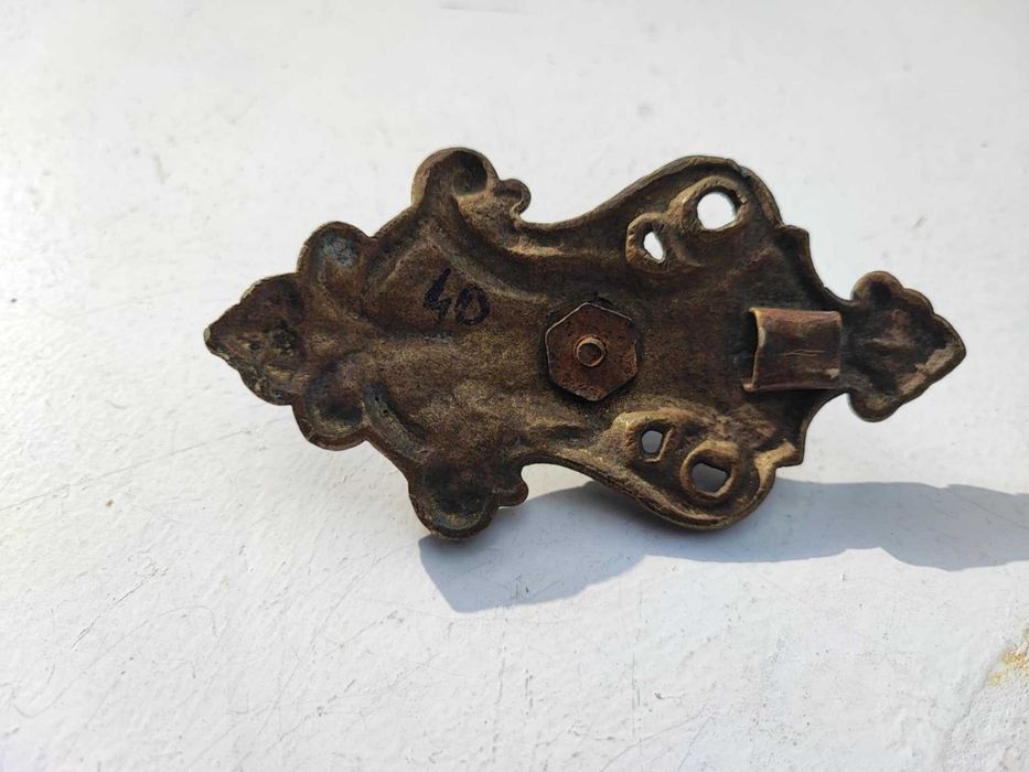 Przedwojenny mosiężny szyld,uchwyt do mebel,komoda