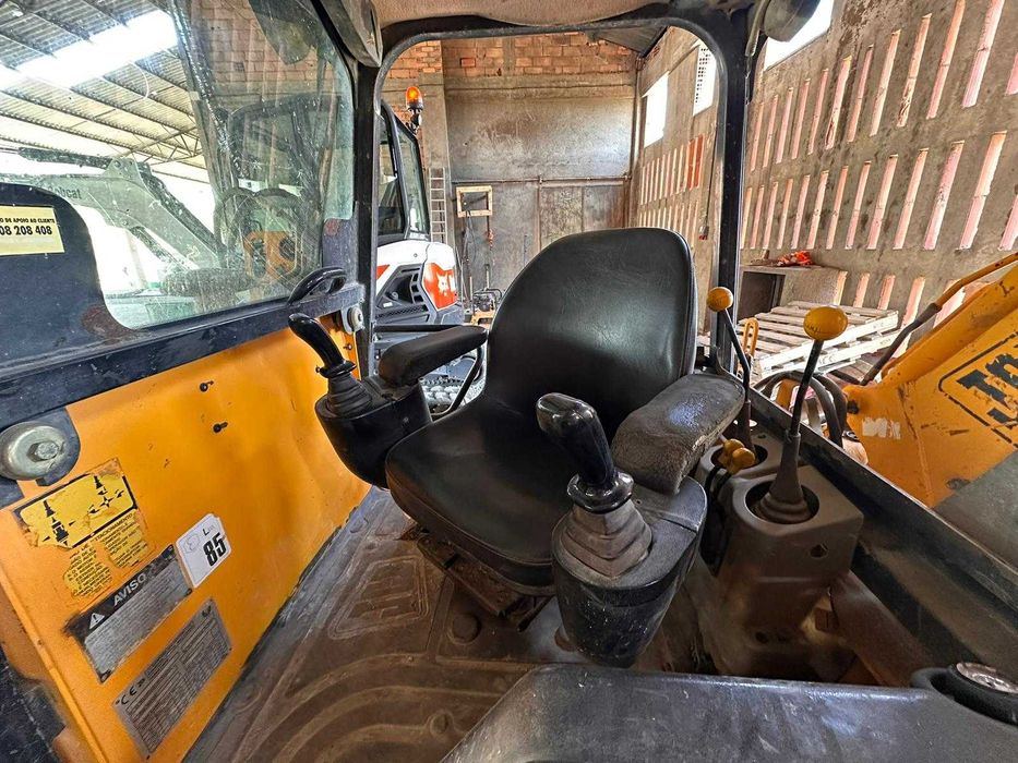 JCB 1CX somente 1800H