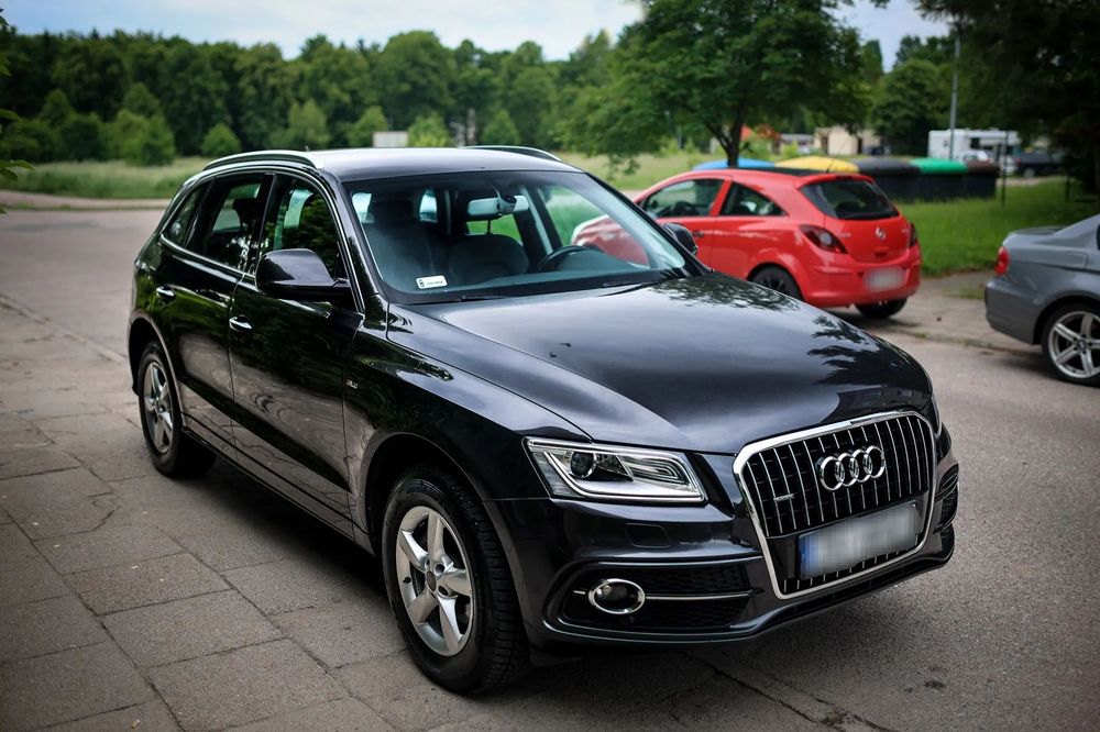 Audi Q5 bezwypadkowy, kupiony w Polsce, garażowany