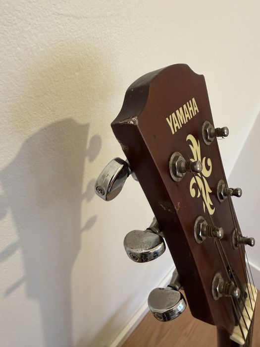 Yamaha guitar 6 string