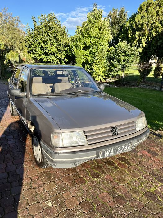 Peugeot 309