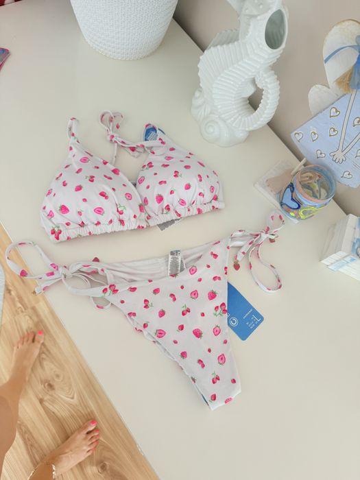 Strój kąpielowy bikini dwuczęściowy różowy pastelowy kwiatki truskawki wisienki panterke  rozgwiazda L