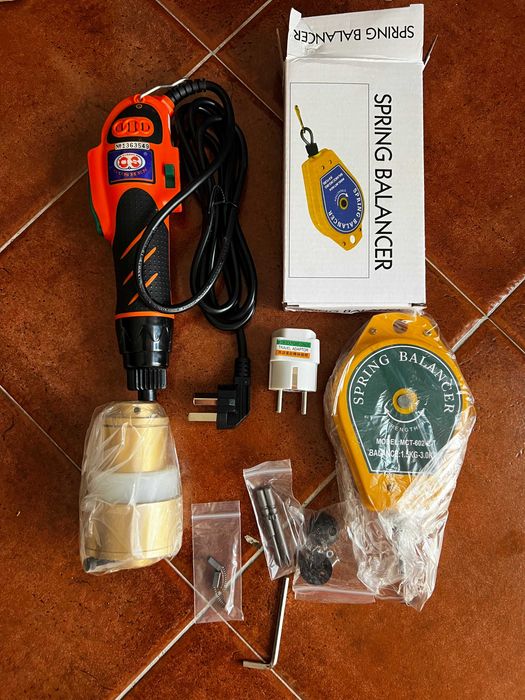 CAPSULADORA CAPSULAS / TAMPAS PLÁSTICO METAL