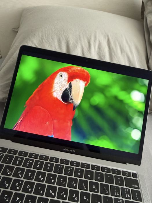 MacBook Air m1 8/256 Space Grey