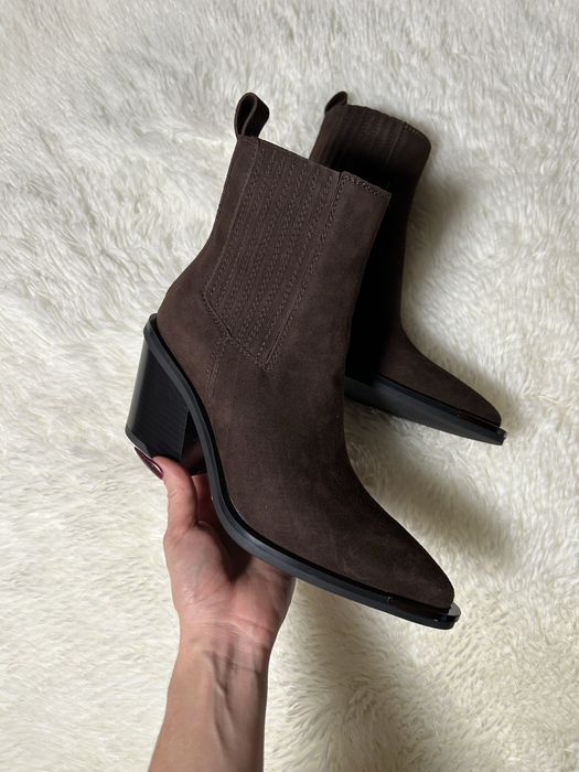 Трендові козаки демісезон. Хітова модель