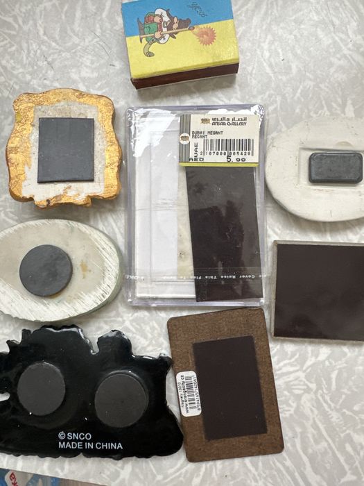 Магниты на холодильник.