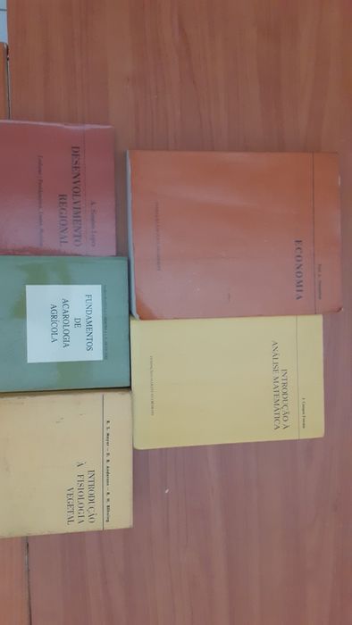 Livros técnicos Fundação Calouste Gulbenkian