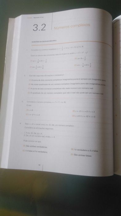 Livro de exercícios Matemática A - 12 ano