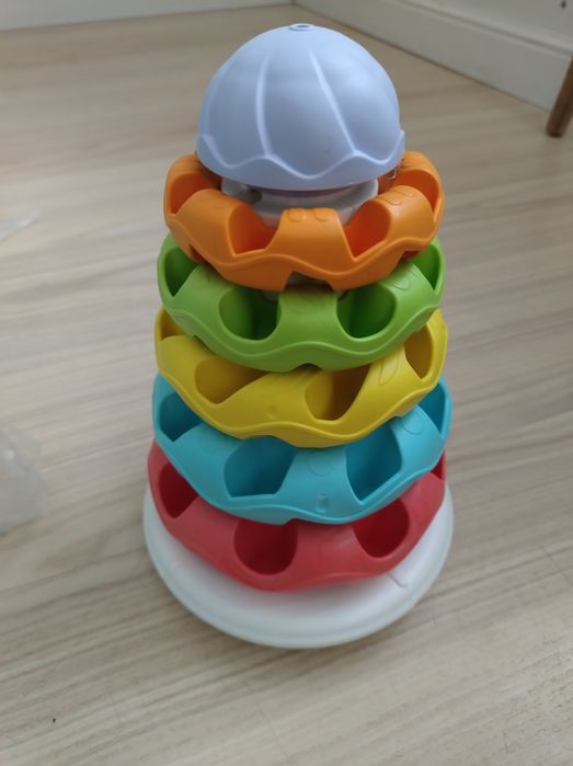 Продам іграшку пірамідку