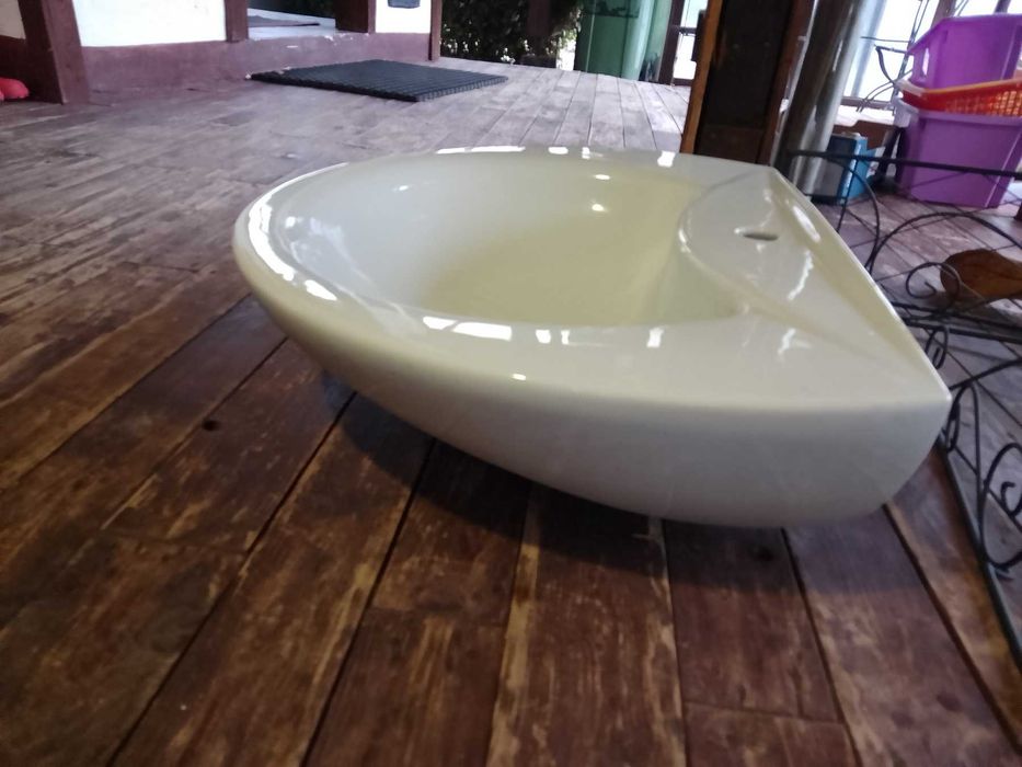 umywalka scienna ,umywalka