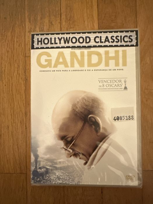 Filmes em DVD alguns ainda novos e embalados