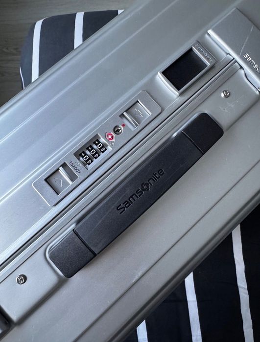 Mala Samsonite Lite-Box Alu Cabin 55cm (Alumínio)