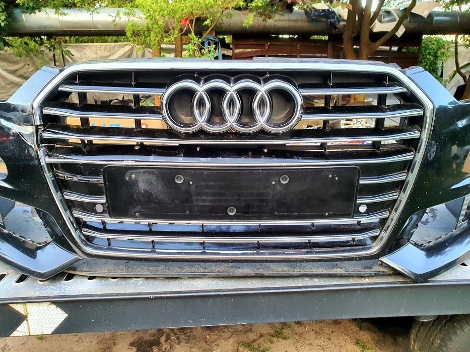 Zderzak przód przedni Audi A6 C7 S-Line Lift grill atrapa Logo kratka