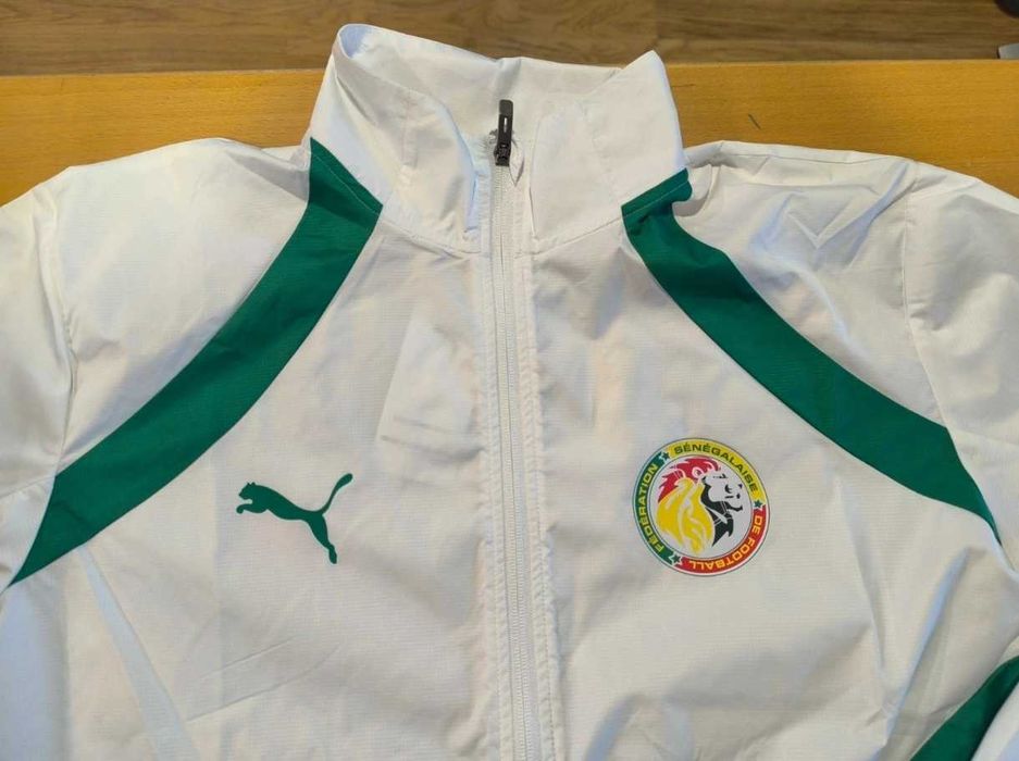 Casaco "Veste" Puma do Senegal, modelo Pre-Match Woven 2024/2025