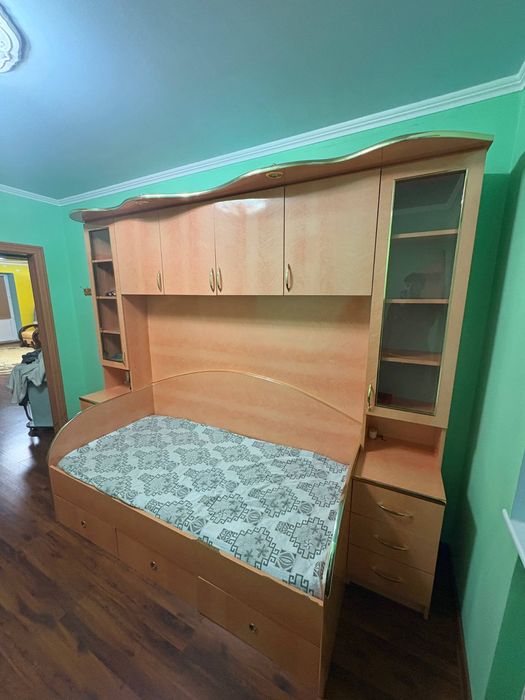 Меблі в кімнату стінка ліжко шафа матрас