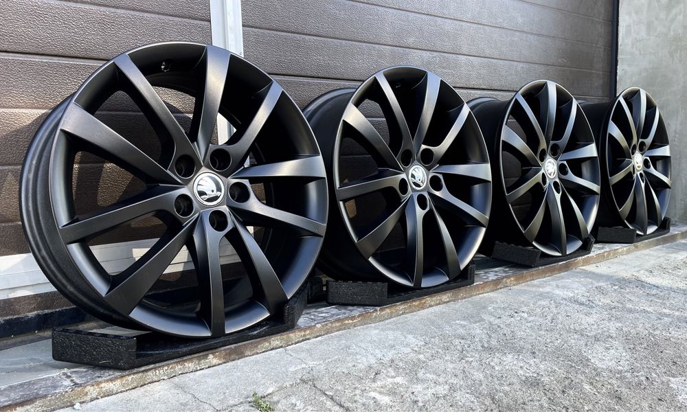 4x felgi aluminiowe 5x112 r18 et43 7J Alufelgi Czarne Oryginał Skoda
