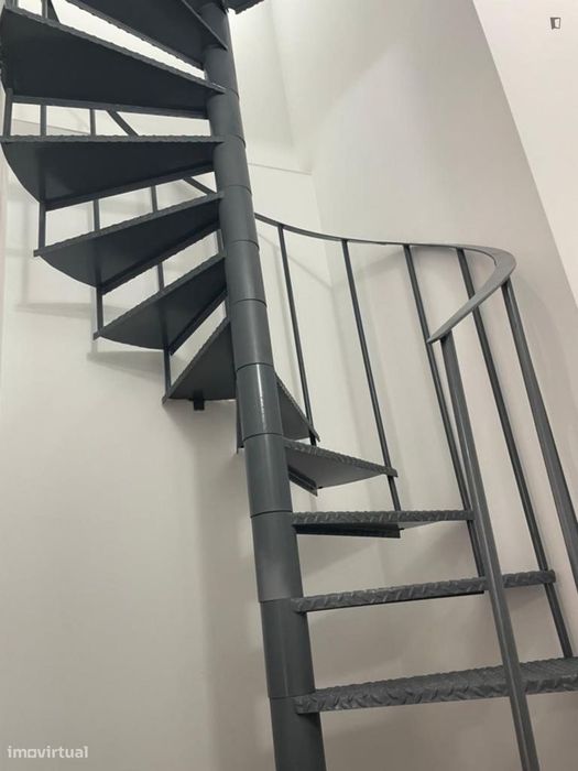 Quarto - localizado em Parque das Nações Lisbon