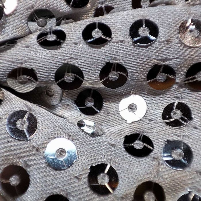 Галстук-бабочка двойная праздничная Украшена серебристыми пайетками