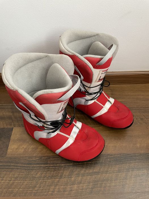 Ботинки HEAD для сноуборда