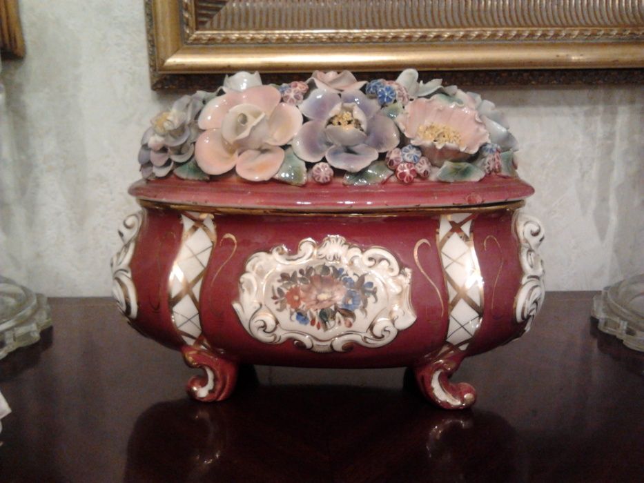 Guarda jóias em louça