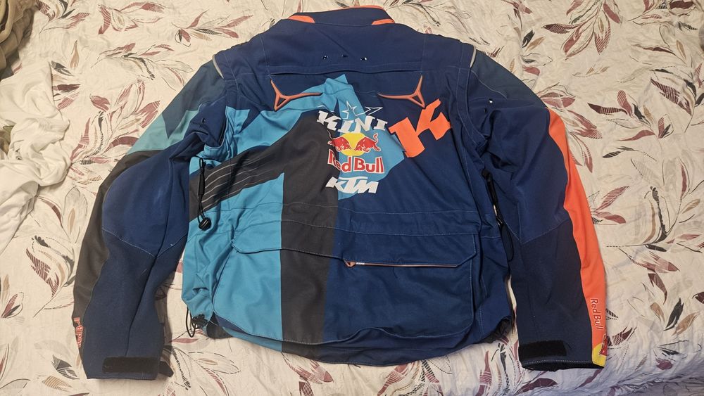Casaco kini KTM RedBull