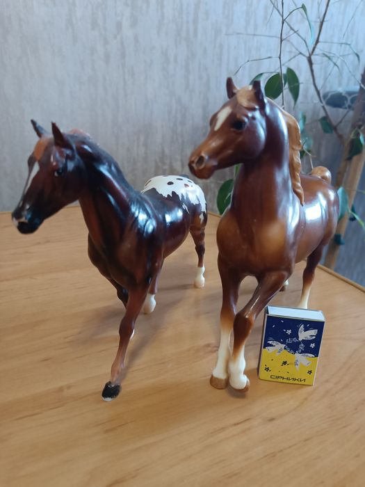 Фигурки лошадок Бреер Германия коллекционные