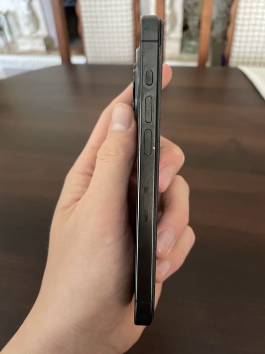 IPhone 15 pro 256gb (торг)