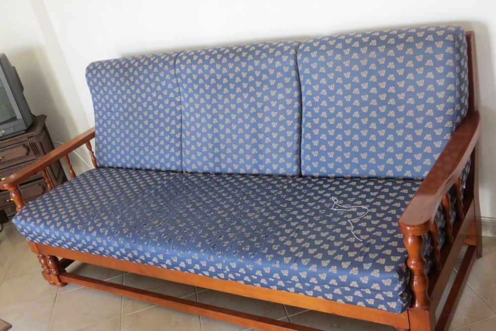 Sofa cama azul com colchão