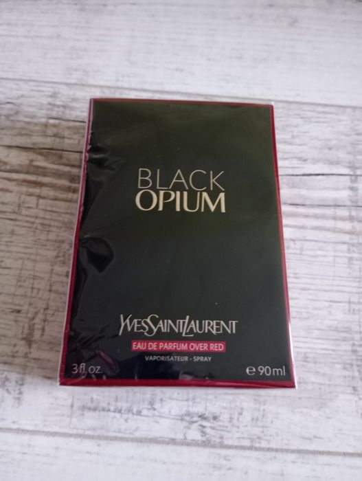 Black Opium Over Red YSL perfum 90 ml
